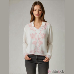 Embroidered Vintage V-Neck Sweater by Jenny, Size M